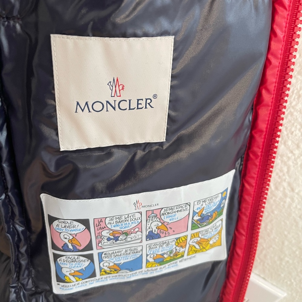 MONCLER VEST - Picture 4 of 6